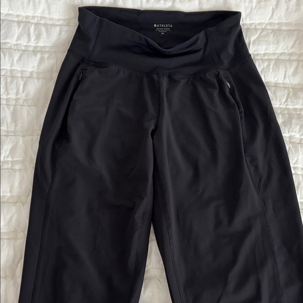Athleta distance jogger pants. Size XS